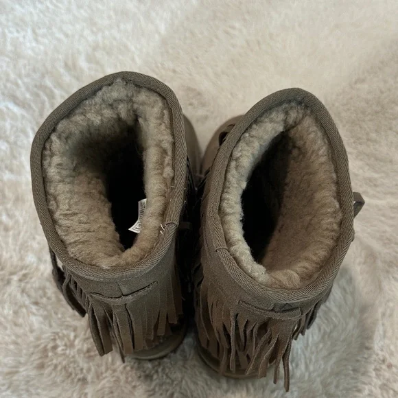 Koolaburra by UGG Fringe Suede Boots • Mocha - Picture 4 of 6